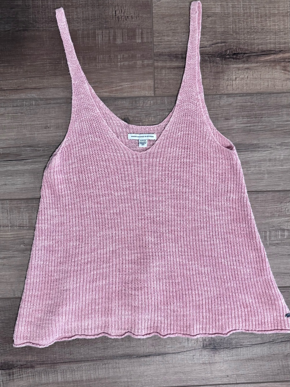 American Eagle Outfitters Pink Knit V-Neck Tank